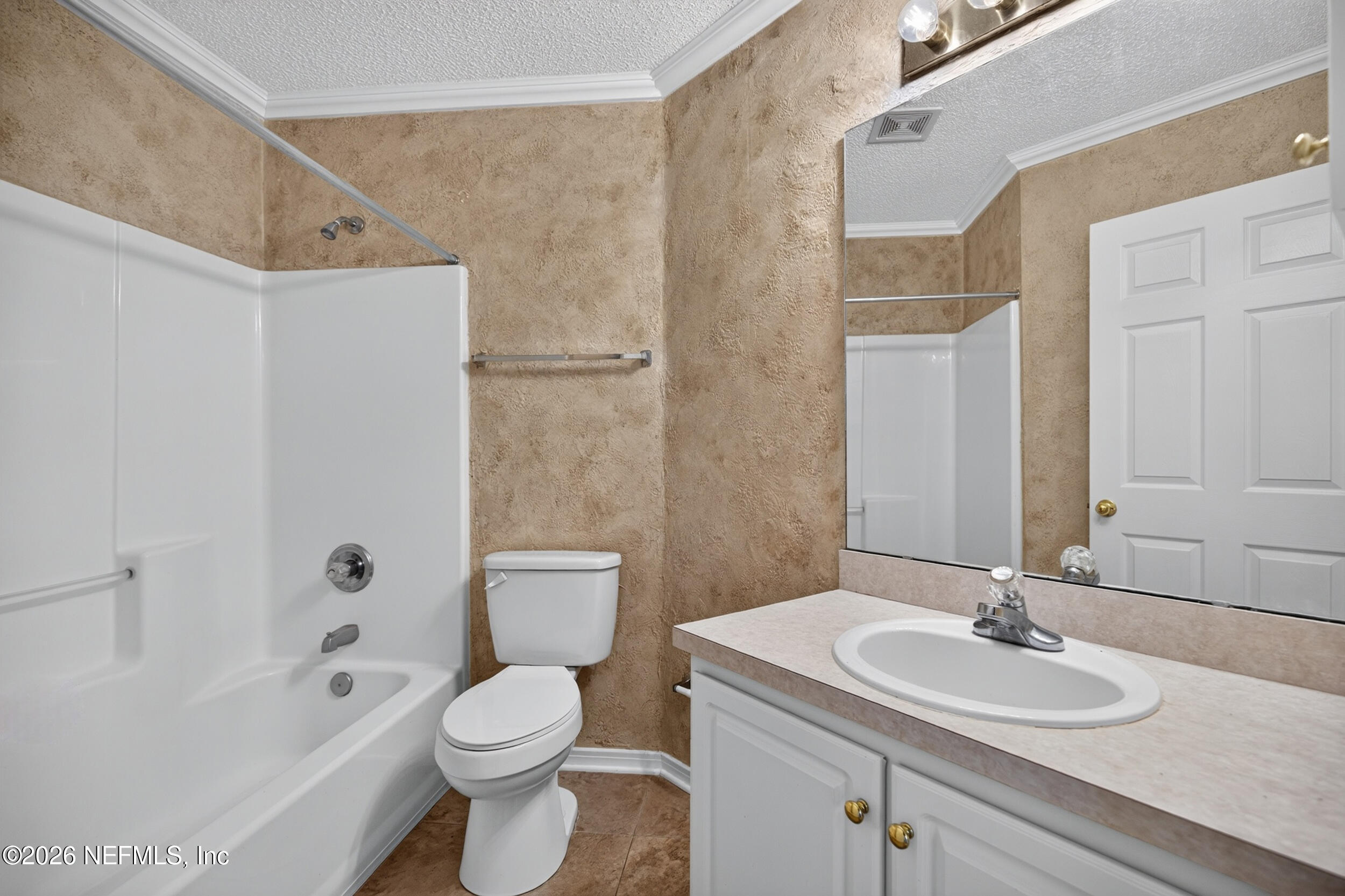 2432 Mallory Hills Road Jacksonville, FL 32221 - Photo 48 of 68 47_guest bath 1a