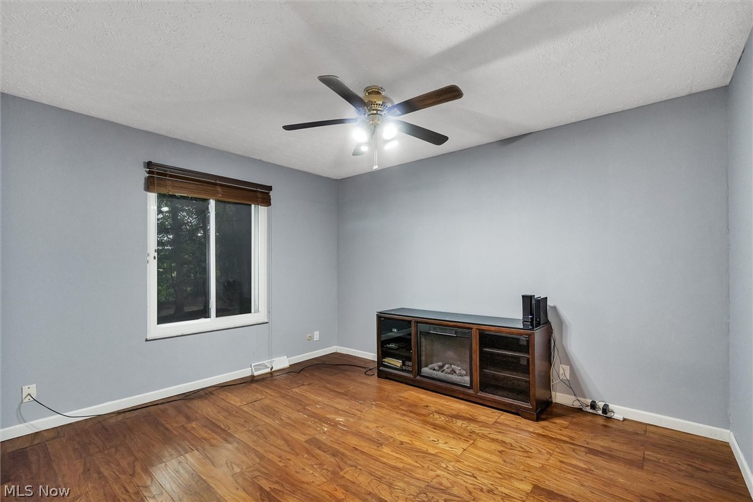 11511 Pearl Road, Unit B201 Strongsville, OH 44136 - Photo 13 of 30 Gallery Image 13