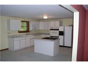 28 Stonewall Road Alton, NH 03809 - Photo 3 of 7