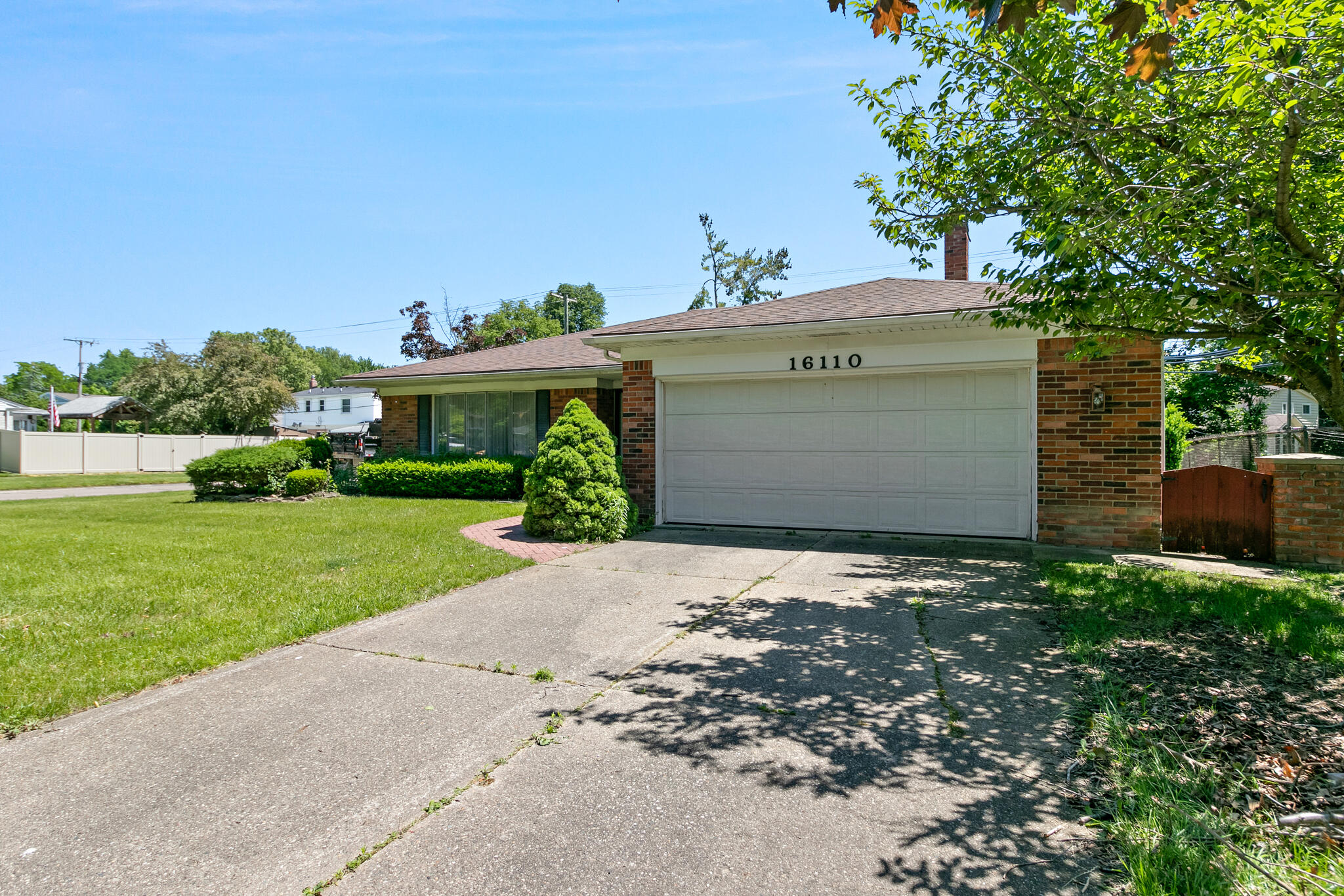 16110 Wayne Road Livonia, MI 48154 - Photo 36 of 44 IMG_0578