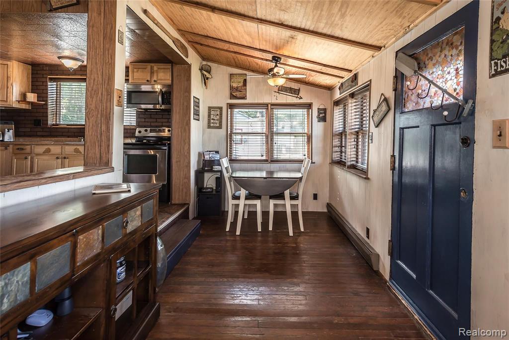 2555 Melvin Road Pinckney, MI 48169 - Photo 21 of 32