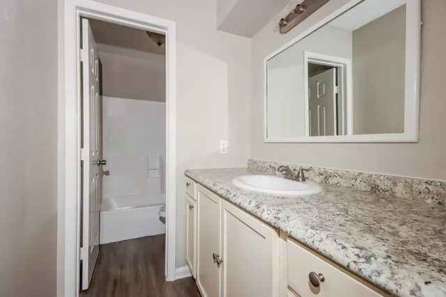 $1,645 | 2003 Woodway Drive, Woodbranch, TX 77357