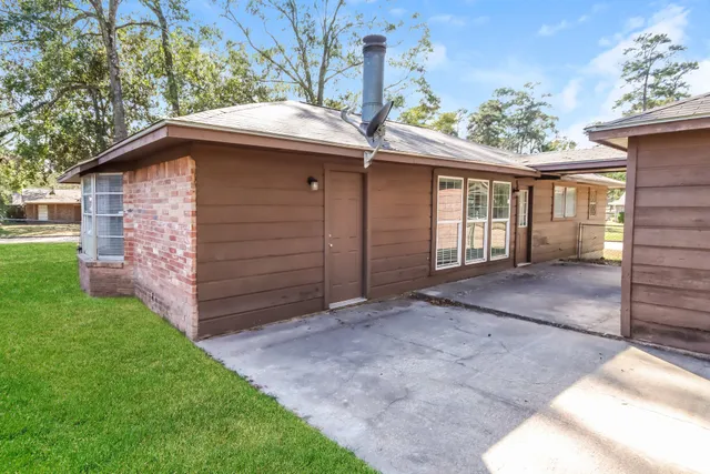 $1,645 | 2003 Woodway Drive, Woodbranch, TX 77357