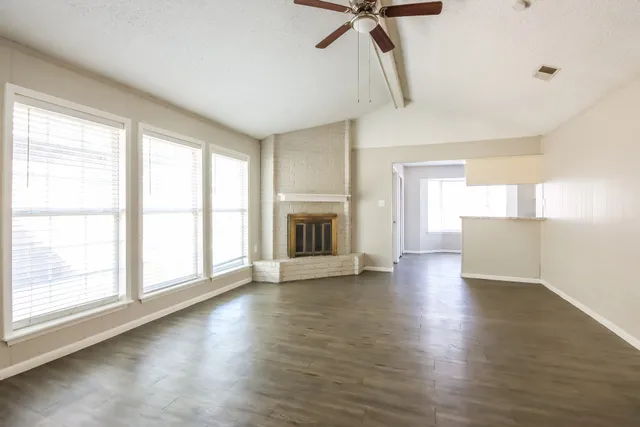 $1,645 | 2003 Woodway Drive, Woodbranch, TX 77357