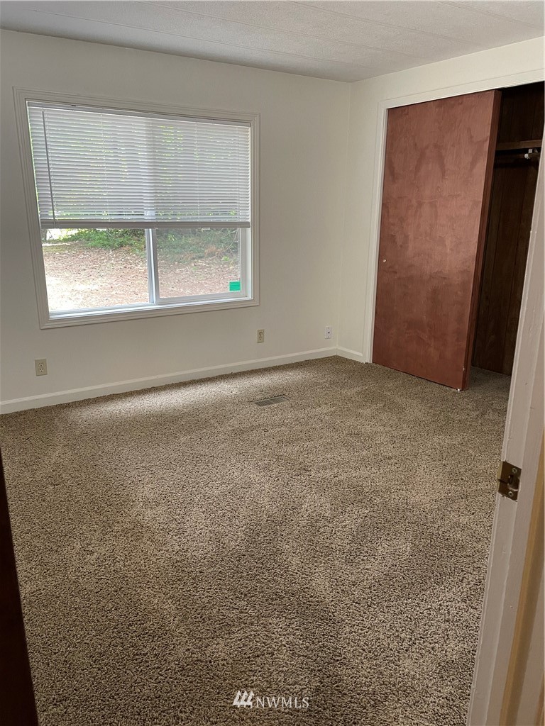 7347 Fair Oaks Road Southeast Olympia, WA 98513 - Photo 10 of 20 Gallery Image 10