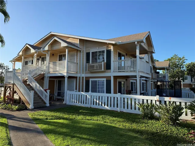 $2,400 | 94-550 Lumiauau Street, Unit J204, Waipahu, HI 96797