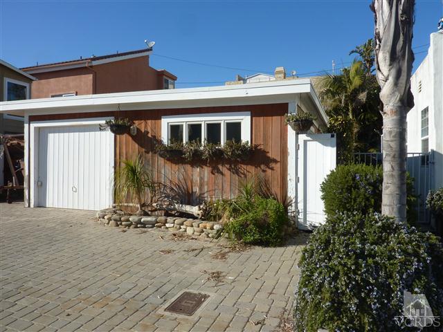 111 Santa Rosa Avenue Oxnard, CA 93035 - Photo 1 of 12 Primary Photo
