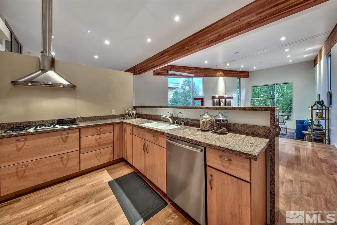 2555 Spinnaker Drive Reno, NV 89519 - Photo 13 of 40 Photo 13