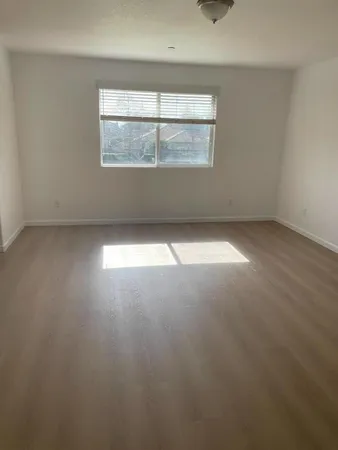 $3,300 | 668 Town Square, Lathrop, CA 95330