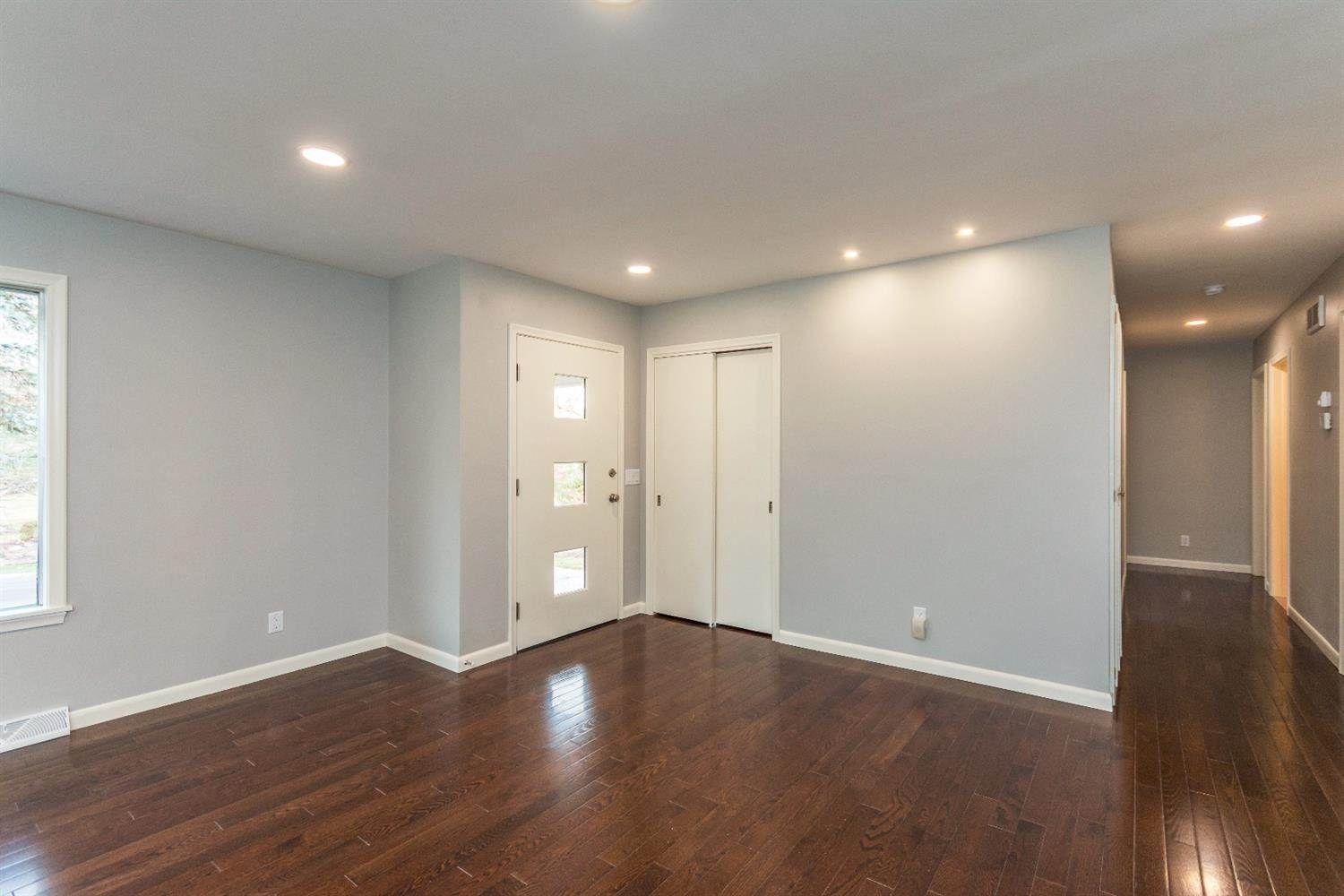 2460 Devonshire Road Ann Arbor, MI 48104 - Photo 5 of 10 Photo 5