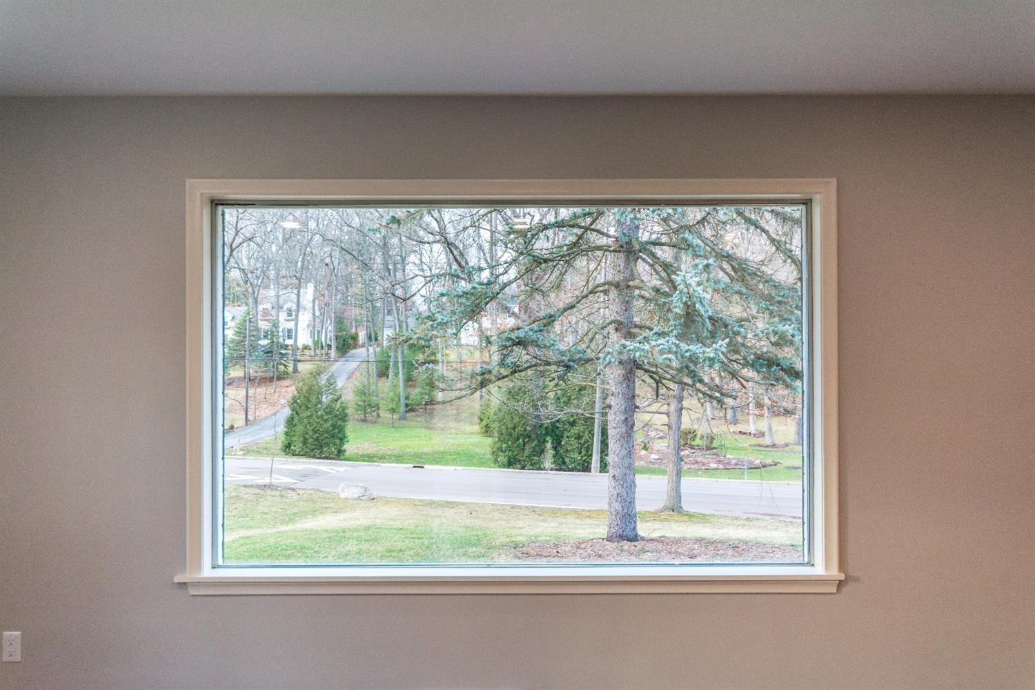 2460 Devonshire Road Ann Arbor, MI 48104 - Photo 6 of 10 Photo 6