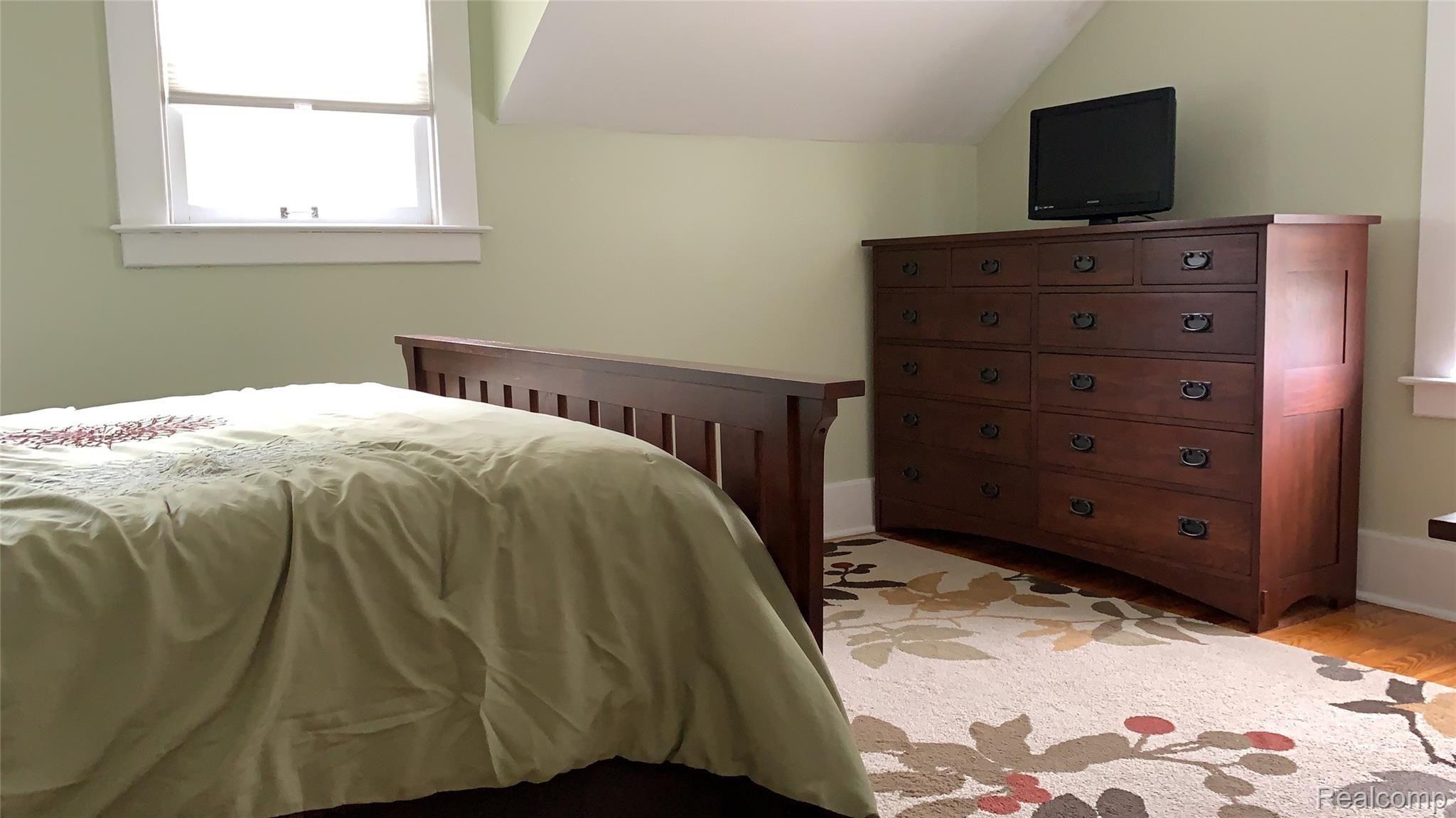 971 Runyon Road Rochester, MI 48306 - Photo 21 of 41 IMG_6669.JPG