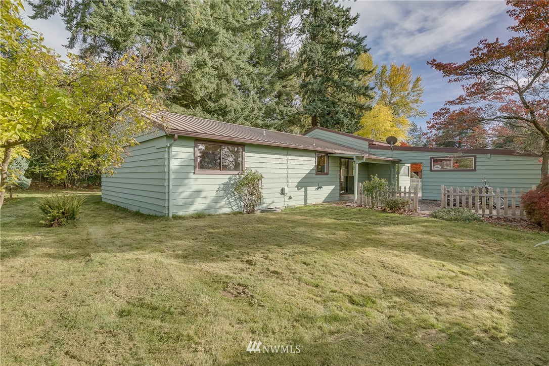 17929 North Road Bothell, WA 98012 - Photo 12 of 14