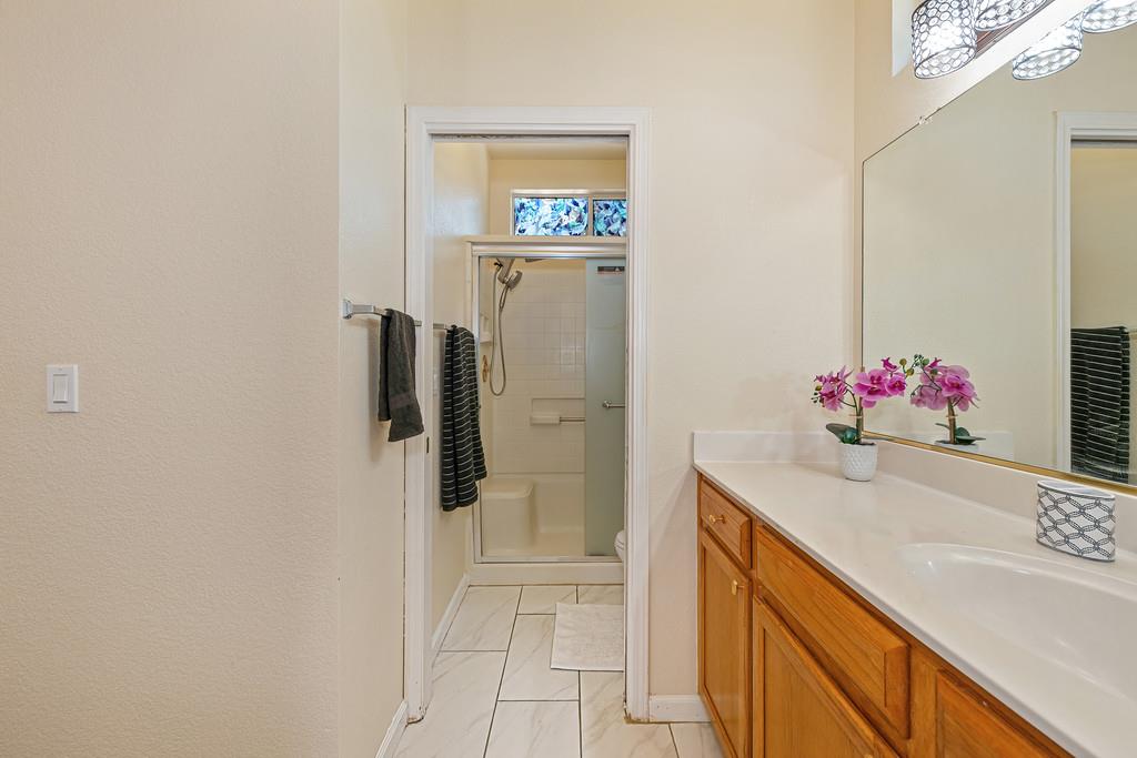 5621 Elk Spring Way Elk Grove, CA 95758 - Photo 28 of 35
