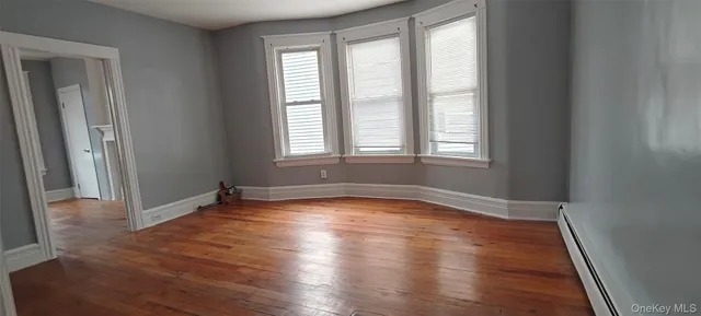 $2,200 | 104 Winnikee Avenue, Unit 3, Poughkeepsie, NY 12601