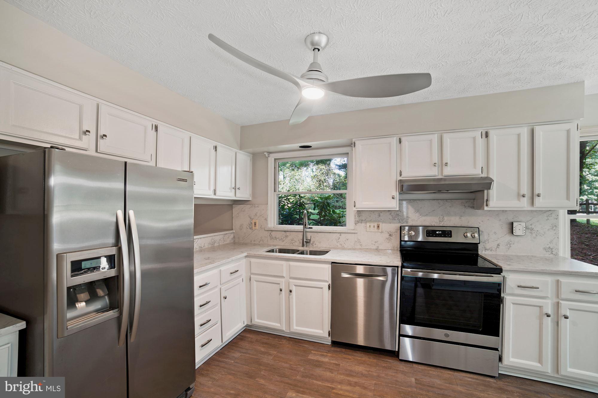 9304 Spring Water Path Jessup, MD 20794 - Photo 8 of 34 Kitchen