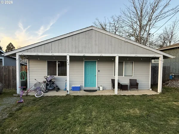 $335,000 | 440 Southeast Mont Street, Canyonville, OR 97417