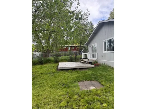 $320,000 | 440 Southeast Mont Street, Canyonville, OR 97417