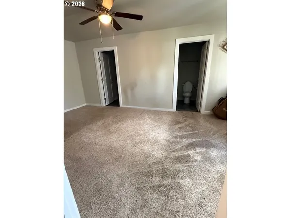 $335,000 | 440 Southeast Mont Street, Canyonville, OR 97417