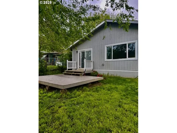 $320,000 | 440 Southeast Mont Street, Canyonville, OR 97417