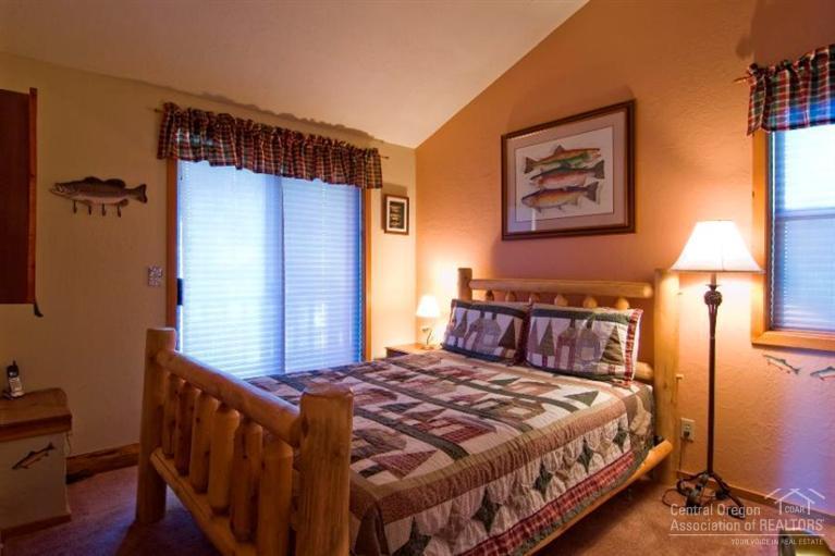 2 Timber Lane Sunriver, OR 97707 - Photo 2 of 17 Additional Photo