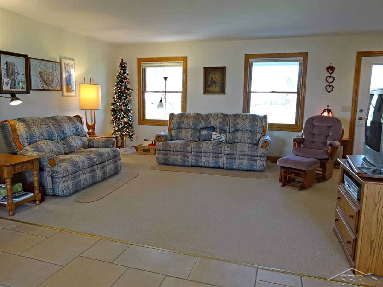 6539 McCarty Road Saginaw, MI 48603 - Photo 7 of 17 31241757-6.JPG