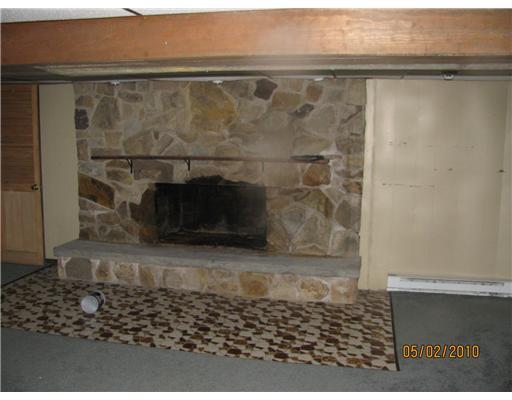103 McVille Road Freeport, PA 16229 - Photo 8 of 10 Den/Family/Great Room.