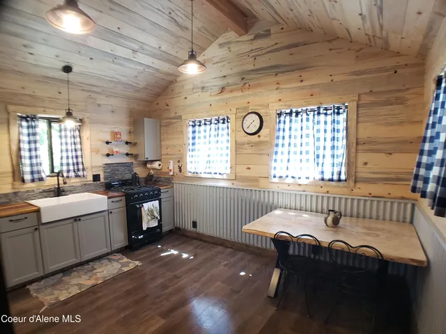 $850,000 | 1007 Ruby Creek Road, Naples, ID 83847