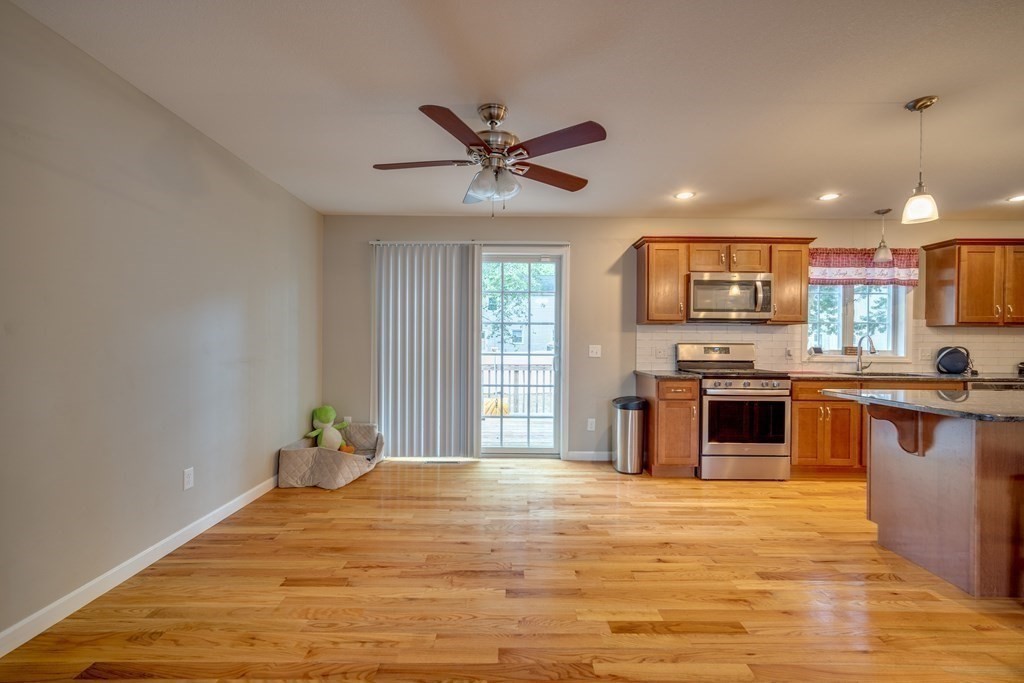 120 Hood Street Springfield, MA 01109 - Photo 11 of 31 Gallery Image 11