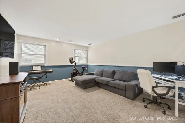 $515,000 | 2221 Woodland Circle, Naperville, IL 60565