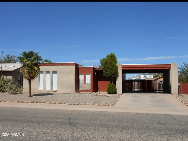 $1,500 | 5111 Paseo Las Palmas, Sierra Vista, AZ 85635