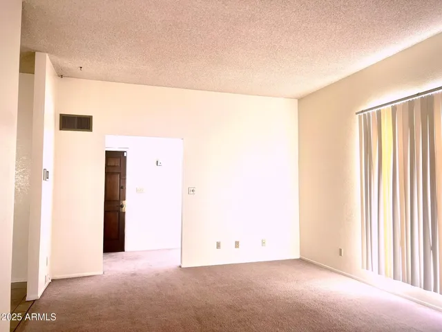 $1,500 | 5111 Paseo Las Palmas, Sierra Vista, AZ 85635