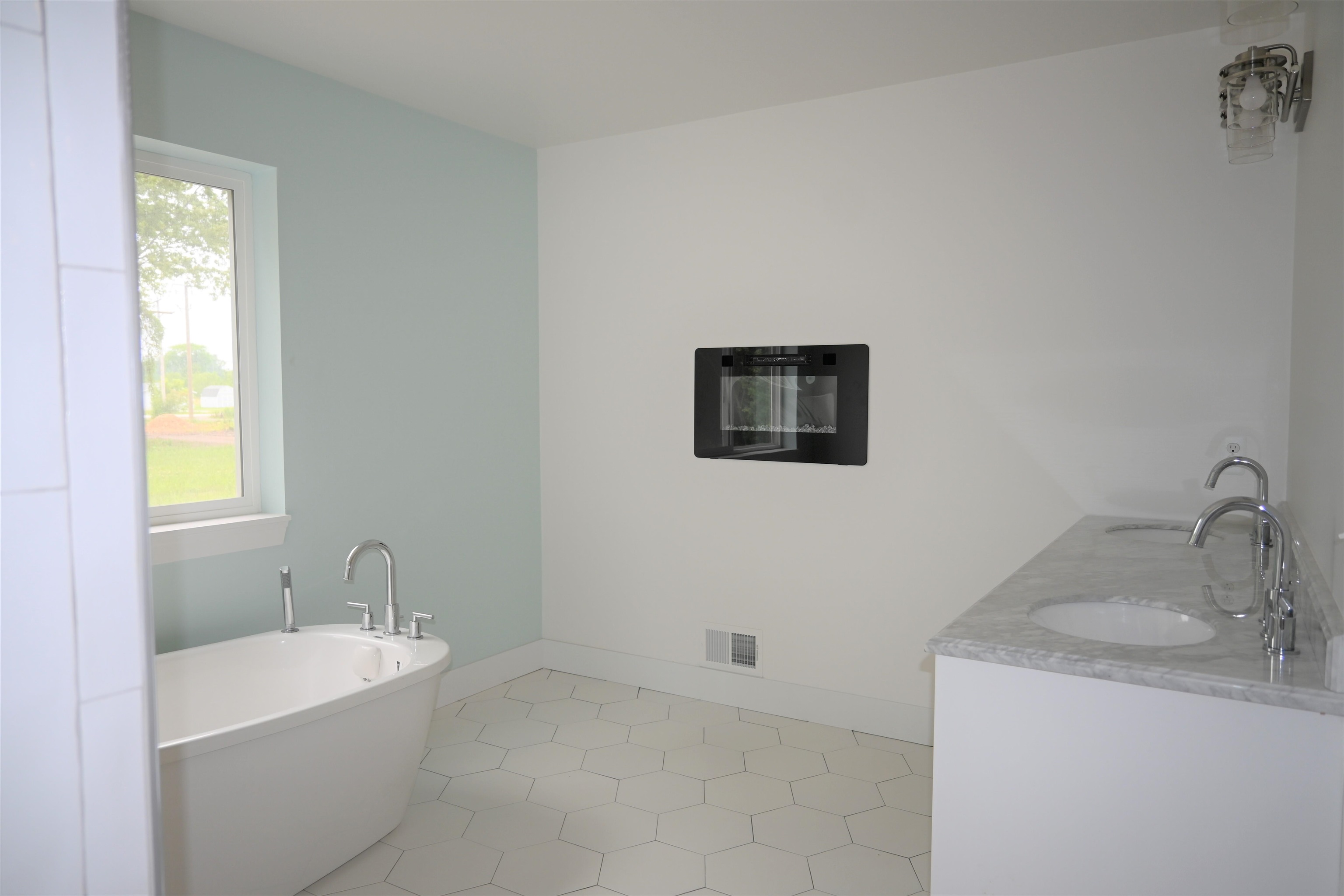 8821 Short Cut Road Fair Haven, MI 48023 - Photo 14 of 27 Master Bath
