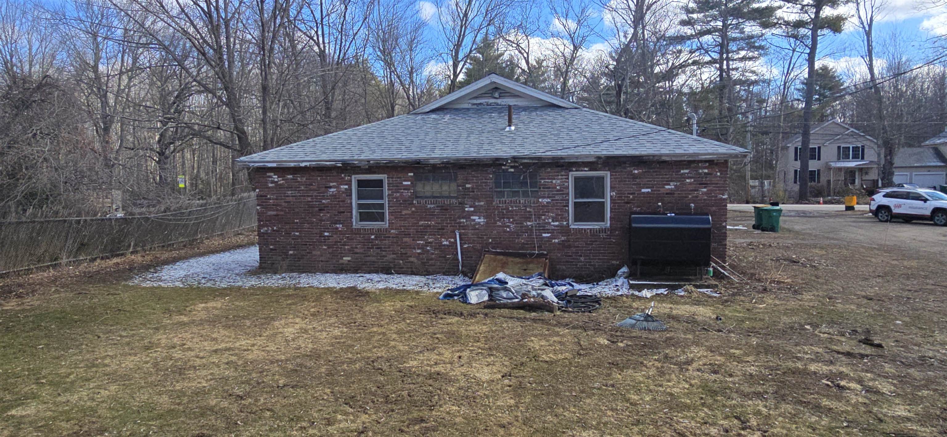 773 Salmon Falls Road Rochester, NH 03868 - Photo 3 of 28