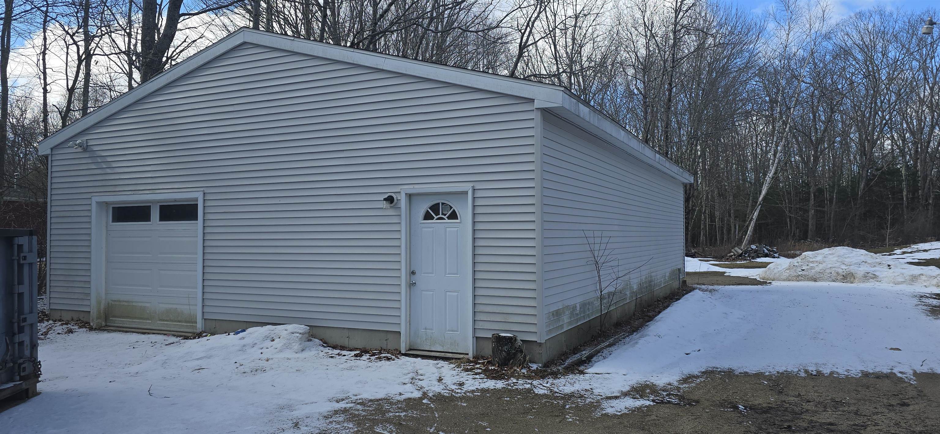 773 Salmon Falls Road Rochester, NH 03868 - Photo 9 of 28