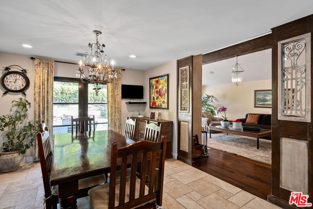 1618 Stradella Road Los Angeles, CA 90077 - Photo 12 of 43