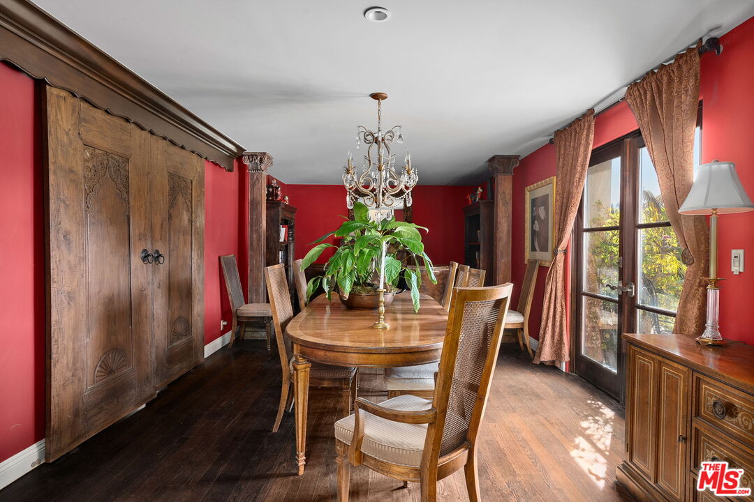 1618 Stradella Road Los Angeles, CA 90077 - Photo 13 of 43