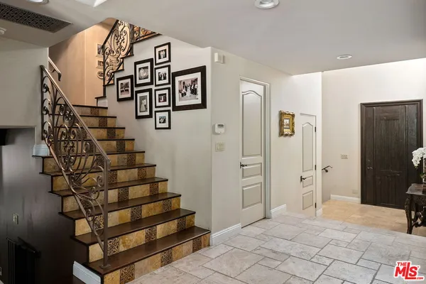 $30,000 | 1618 Stradella Road, Los Angeles, CA 90077