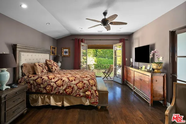 $30,000 | 1618 Stradella Road, Los Angeles, CA 90077