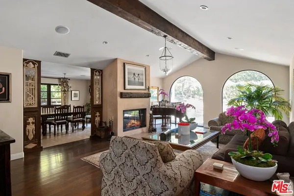 $30,000 | 1618 Stradella Road, Los Angeles, CA 90077