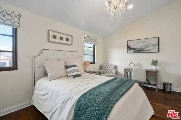 $30,000 | 1618 Stradella Road, Los Angeles, CA 90077