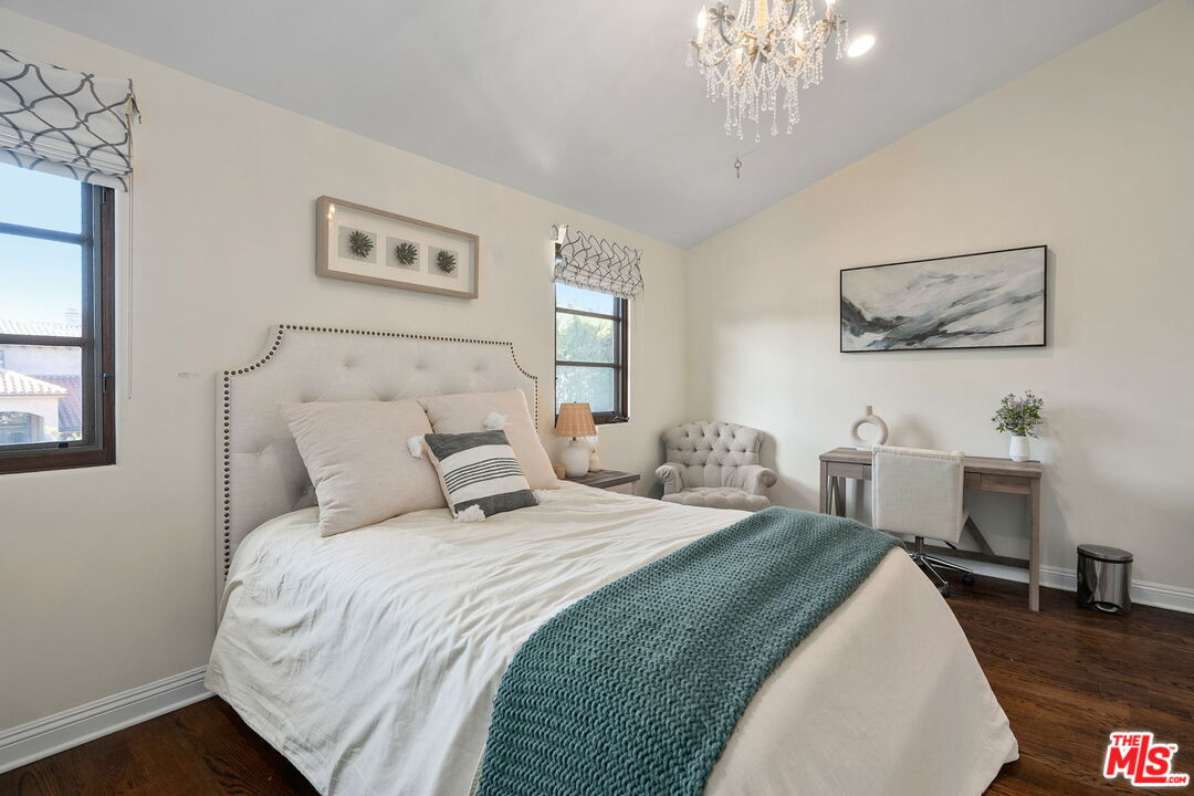 1618 Stradella Road Los Angeles, CA 90077 - Photo 33 of 43