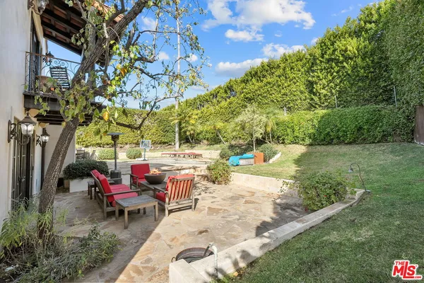 $30,000 | 1618 Stradella Road, Los Angeles, CA 90077