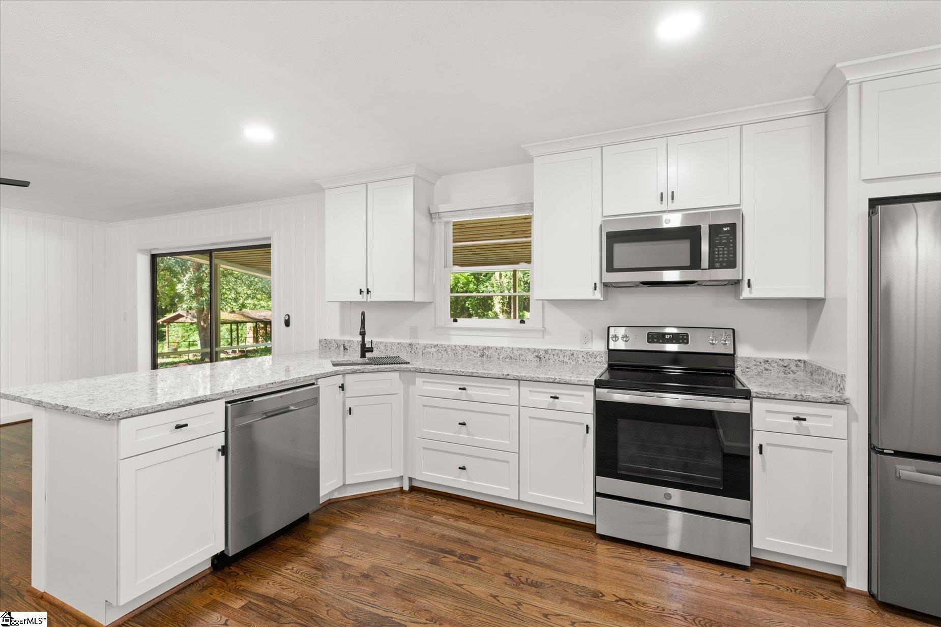 502 Hunts Bridge Road Greenville, SC 29617 - Photo 11 of 36