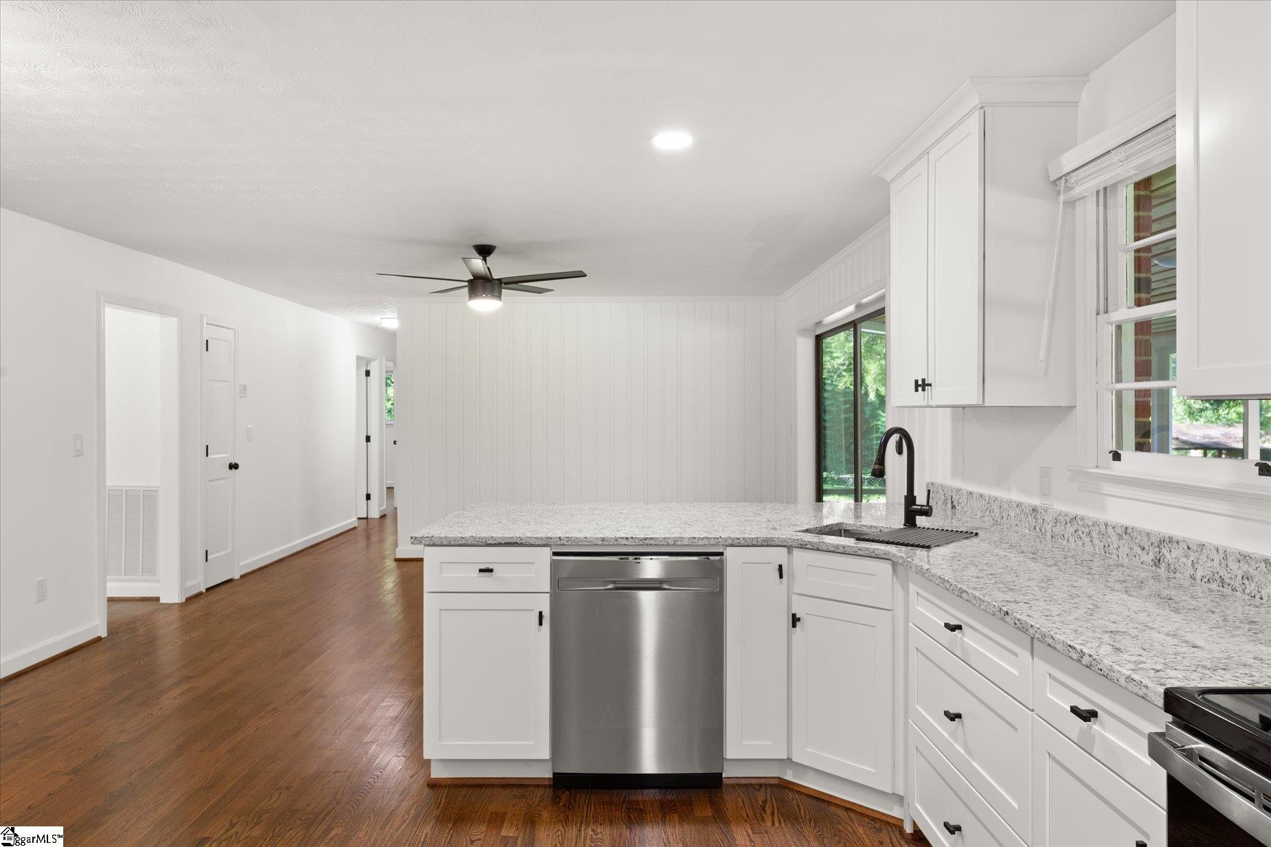 502 Hunts Bridge Road Greenville, SC 29617 - Photo 14 of 36