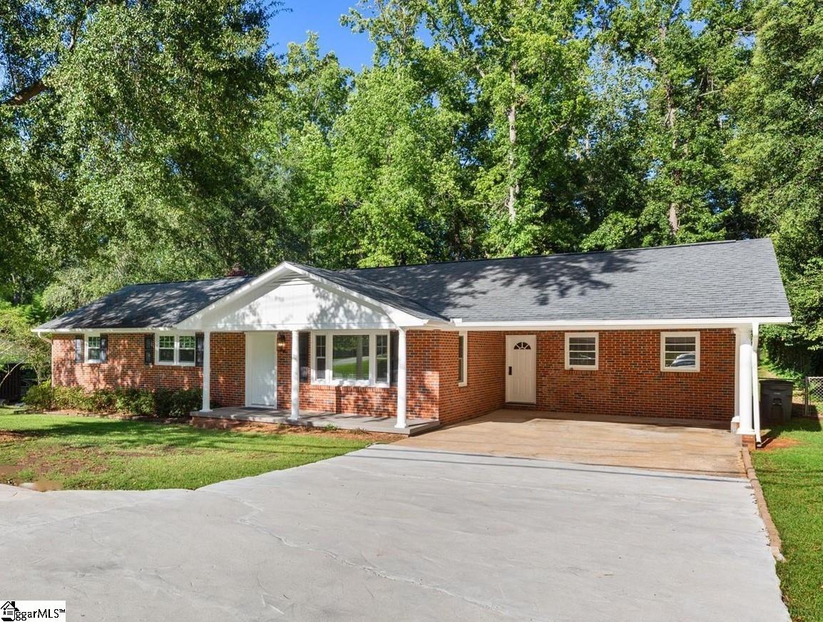 502 Hunts Bridge Road Greenville, SC 29617 - Photo 2 of 36