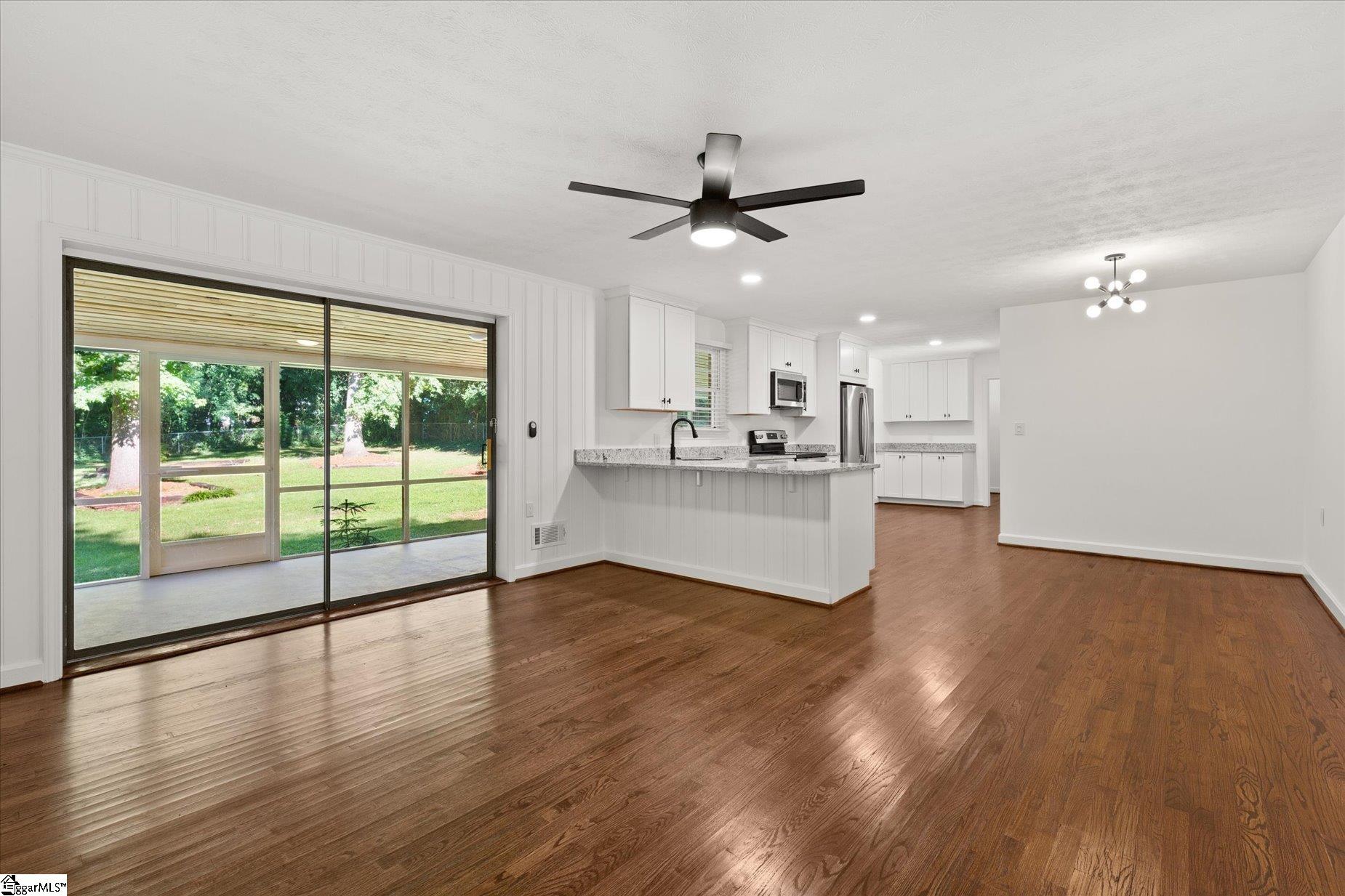 502 Hunts Bridge Road Greenville, SC 29617 - Photo 5 of 36