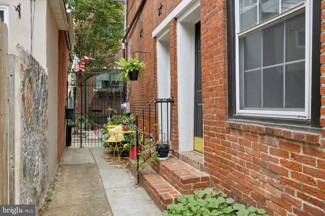 $234,999 | 536 Montrose Street, Unit A, Philadelphia, PA 19147