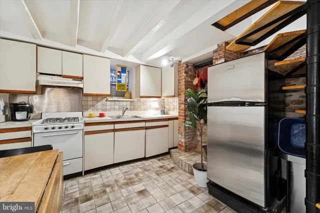 $234,999 | 536 Montrose Street, Unit A, Philadelphia, PA 19147