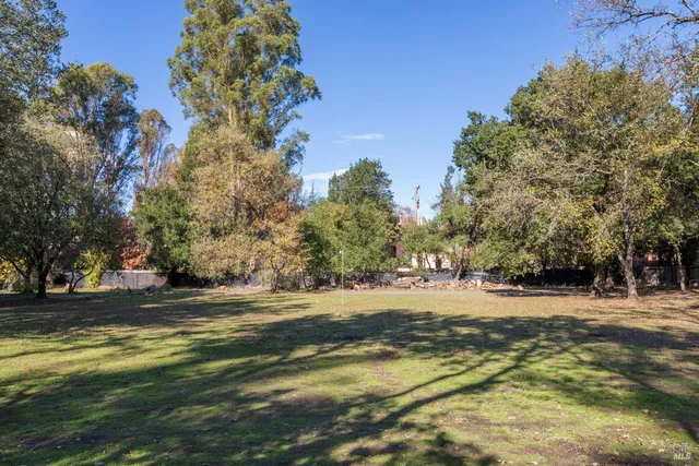 $1,200,000 | 18350 Sierra Drive, Sonoma, CA 95476